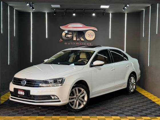 VOLKSWAGEN JETTA 2.0 TSI HIGHLINE 211CV GASOLINA 4P TIPTRONIC VOLKSWAGEN JETTA 2.0 TSI HIGHLINE 211CV GASOLINA 4P TIPTRONIC